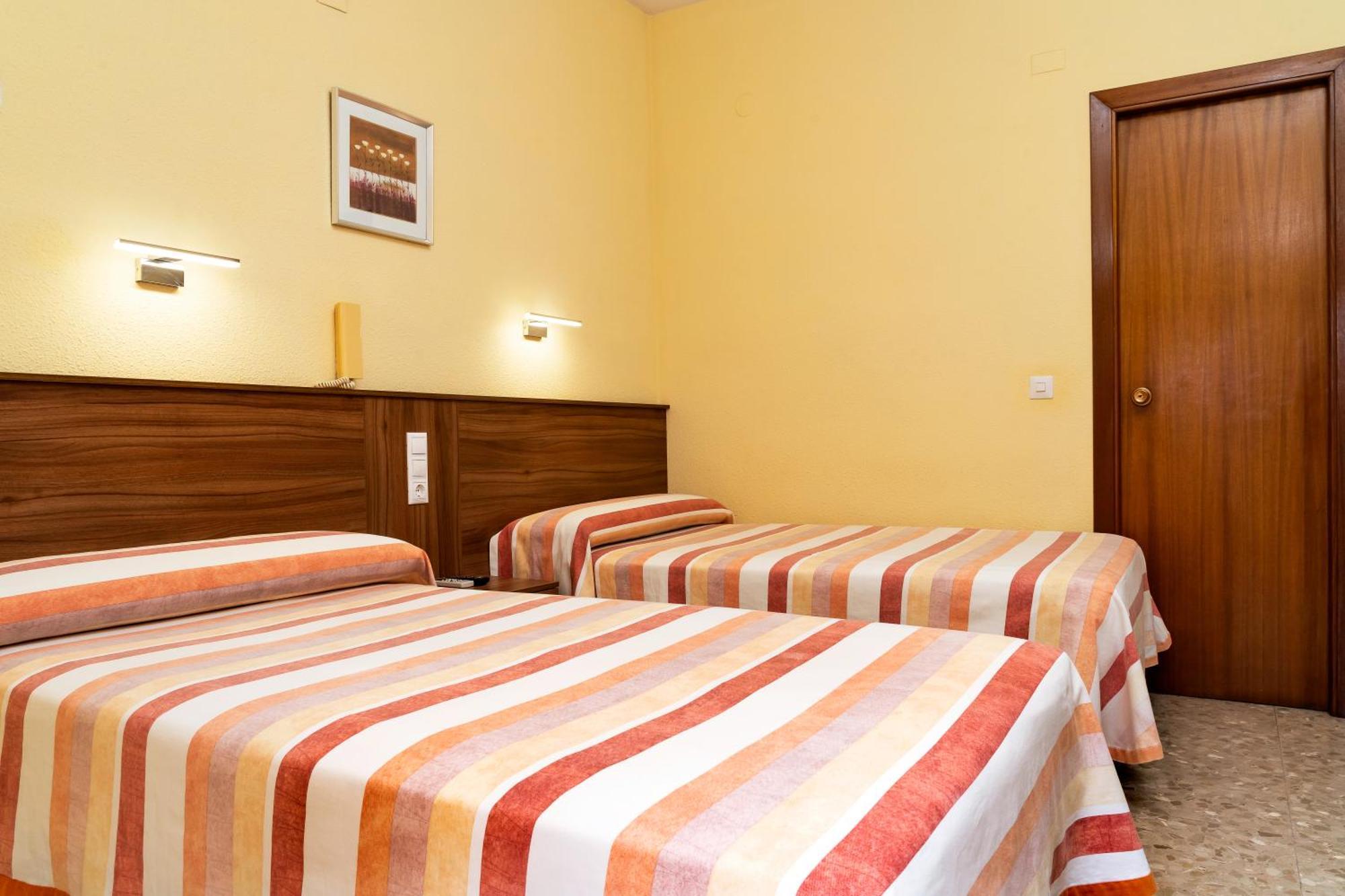 Hotel Borja Puig Exterior foto
